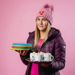 Bella med varm choklad och frisbees